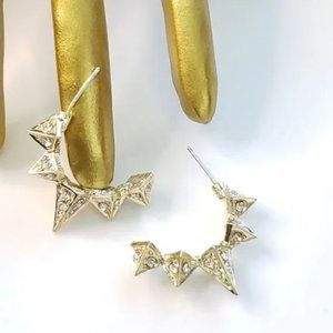 ✨ Triangle Spiked Hoop Earrings ✨